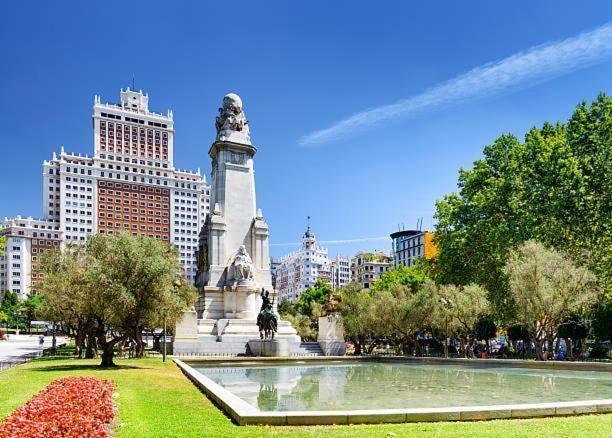 Punta Me Beautiful Apartment In Plaza Espana 马德里 外观 照片
